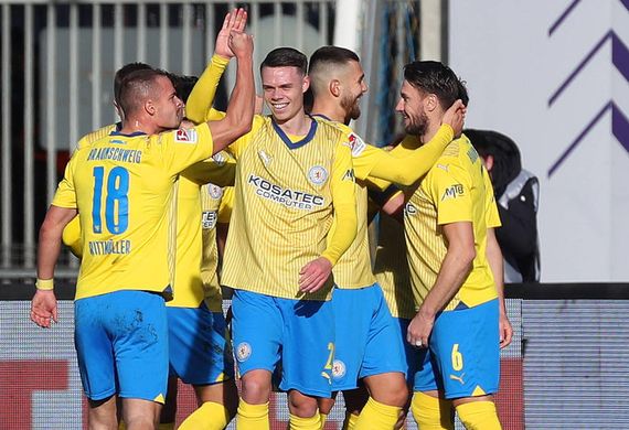 Nhận định soi kèo Saarbrucken vs Braunschweig lúc 1h30 ngày 24/5/2025